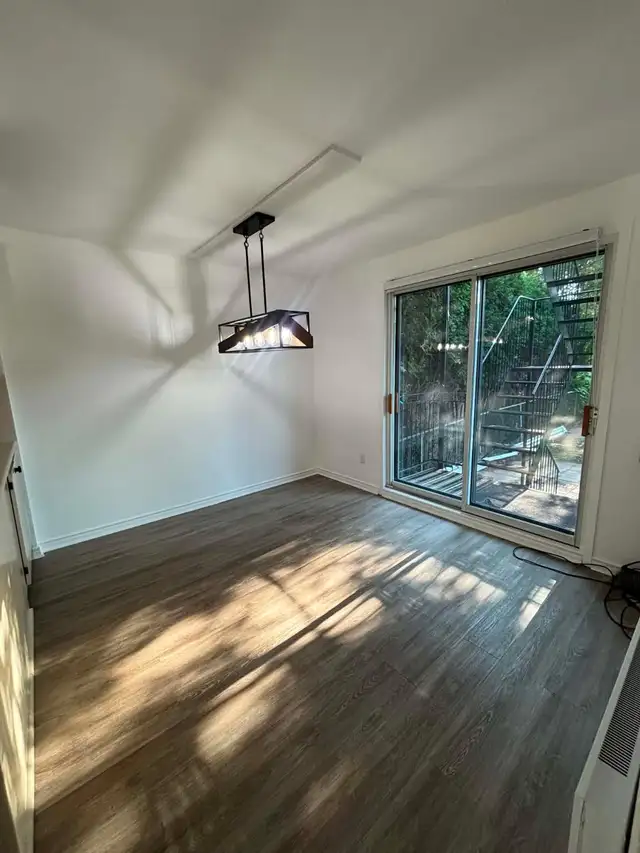 Fully Renovated 4½ | Private Backyard & Garage in Long Term Rentals in City of Montréal - Image 3