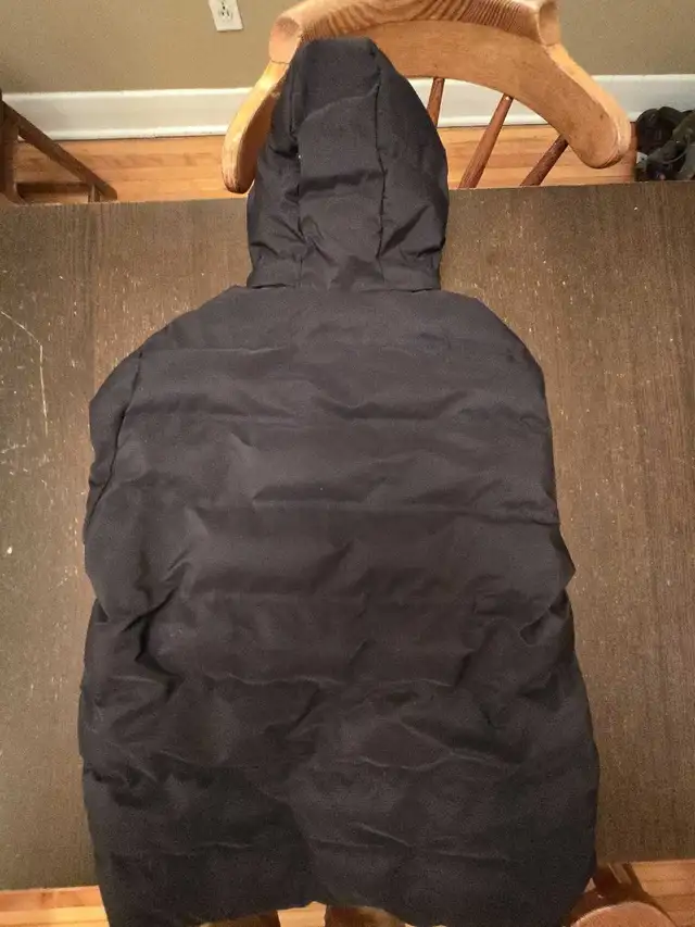 H&M winter puffer jacket size adult small in Men's in City of Montréal - Image 4