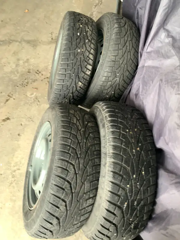 Honda Snow tires.Battery charGmc/Chevy2500 truck parts.M&S tire. in Motorcycle Parts & Accessories in Calgary - Image 4