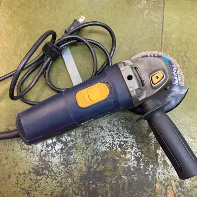 Mastercraft MAXIMUM 4 1/2” Angle Grinder 7A Corded Blue, View more