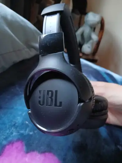 JBL 520BT headphones!, View more