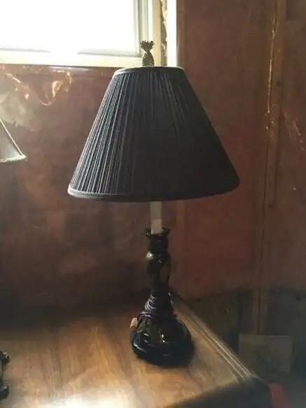 Table Lamp – Ceramic with hand-painting navy-blue flowers in Indoor Lighting & Fans in Gatineau - Image 3