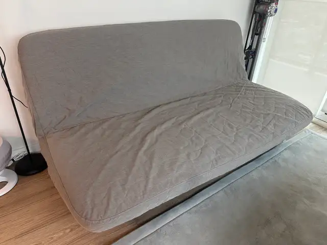 Sofa bed - queen  in Couches & Futons in Richmond - Image 3