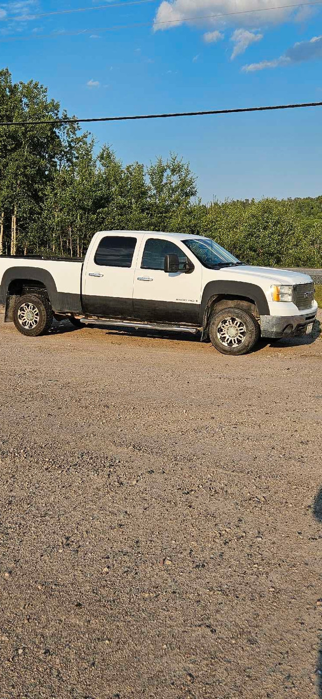 2009 GMC Sierra 2500 hd in Cars & Trucks in Kenora - Image 4