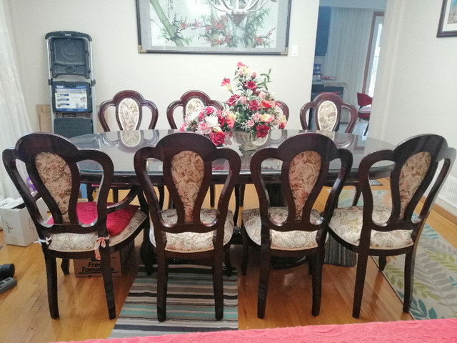 Italian Dinning Table & 8 Chairs-moving sale in Dining Tables & Sets in City of Toronto