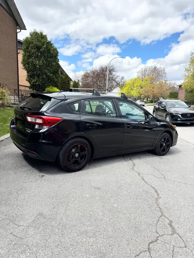 Subaru Impreza 2017  in Cars & Trucks in City of Montréal - Image 6