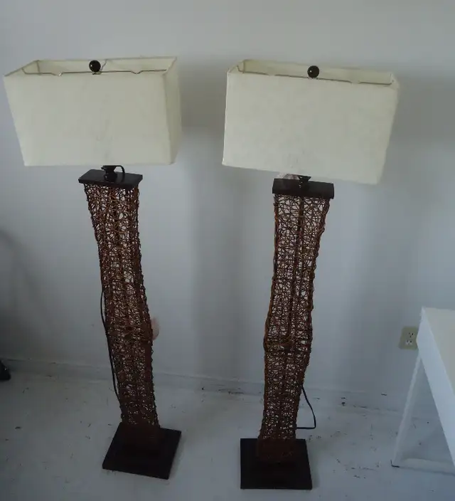 2 tall FLooR lamps swirl twigs  59" high in Indoor Lighting & Fans in Mississauga / Peel Region - Image 7