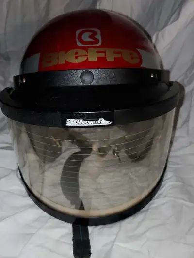 VINTAGE XL RED BIEFFE ITALY SNOWMOBILE HELMET REMOVABLE HEATED SHIELD