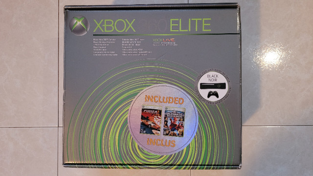 Xbox 360 Video Game System with Original Box in XBOX 360 in Hamilton