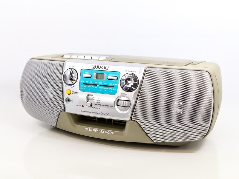 Sony CFDV7 Portable Boombox CD Player AM/FM Radio Cassette Tape