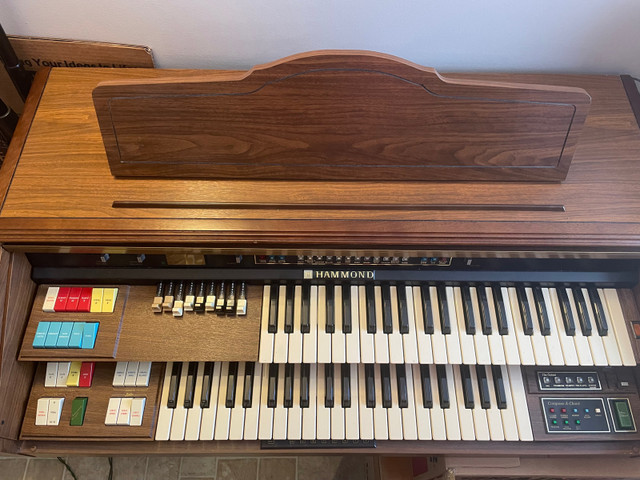 Hammond Organ  in Free Stuff in Pembroke - Image 2