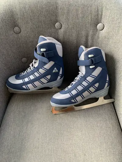 ice skates size 7, View more