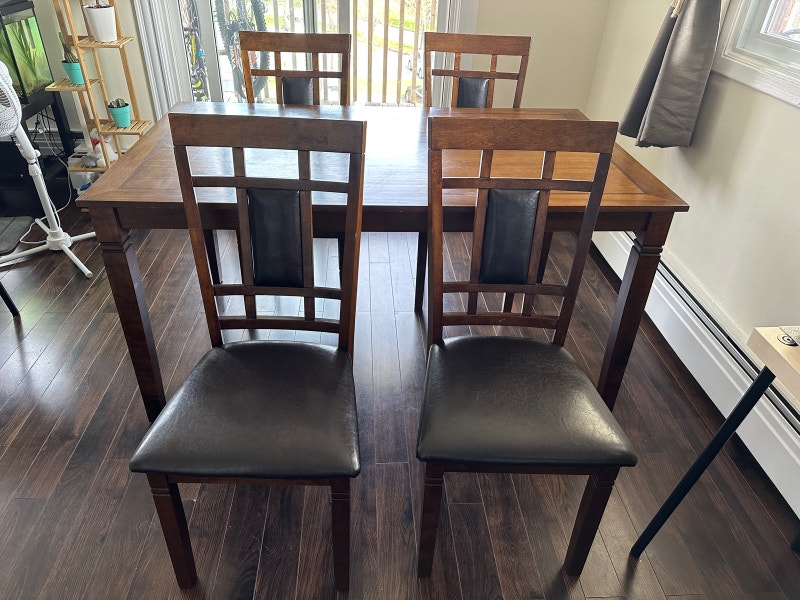 Moving out sale!! Desks City of Halifax Kijiji