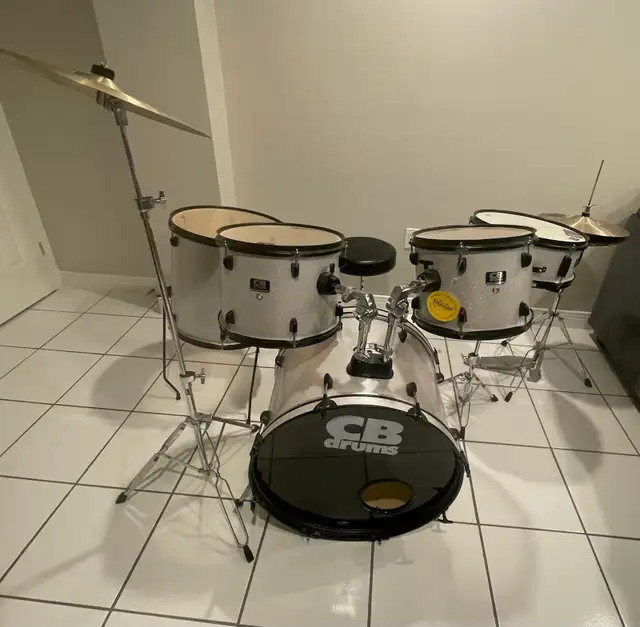 CB Drums Set in pearl white with black trim in Drums & Percussion in Mississauga / Peel Region - Image 8