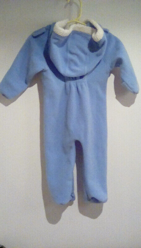 Ensemble polar bébé sale