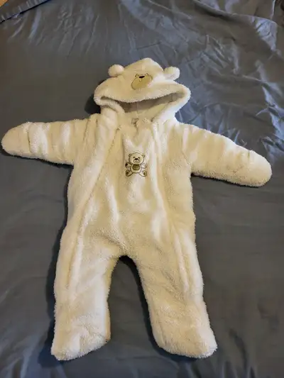 Winter outwear for baby 3- 6 months - USED LIKE NEW, View more