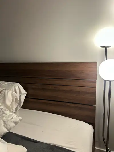Lit / bed , View more