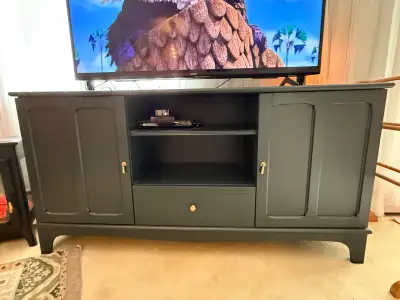 IKEA LOMMARP TV stand (TV, anything else visible not included) In great condition, pick up in Britan...