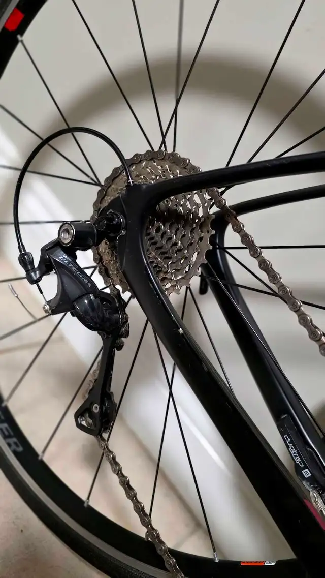 TREK $7000 Ultegra women's road bike  in Road in Hamilton - Image 6
