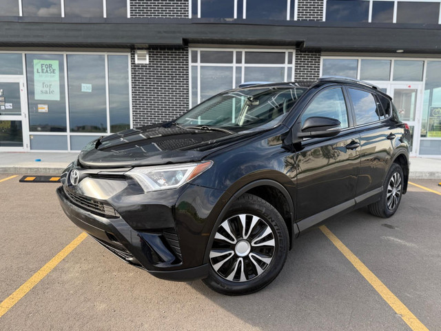 2016 TOYOTA RAV4 LE in Cars & Trucks in Calgary - Image 2