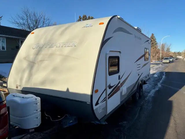 Jayco Jayfeather X213 Travel Trailer, 2014 in Travel Trailers & Campers in Calgary - Image 10