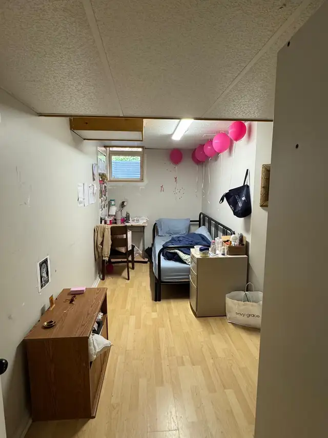 Basement room for rent  in Room Rentals & Roommates in Peterborough - Image 2