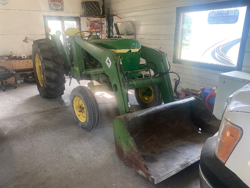 John Deere 2130 tractor with front end loader and 3 point hitch