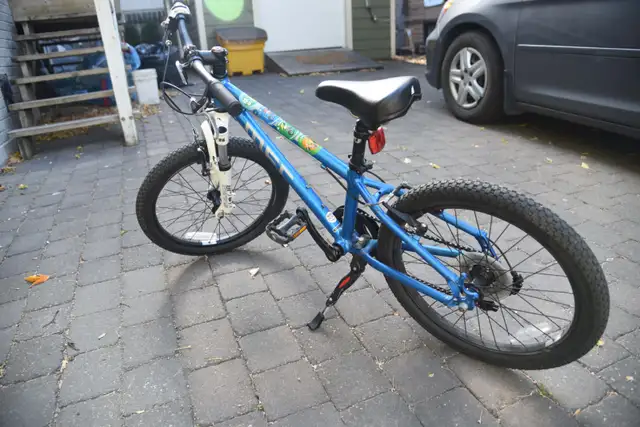 MEC Dash 20 Inch Kids Bicycle with stickers in Kids in Edmonton - Image 5