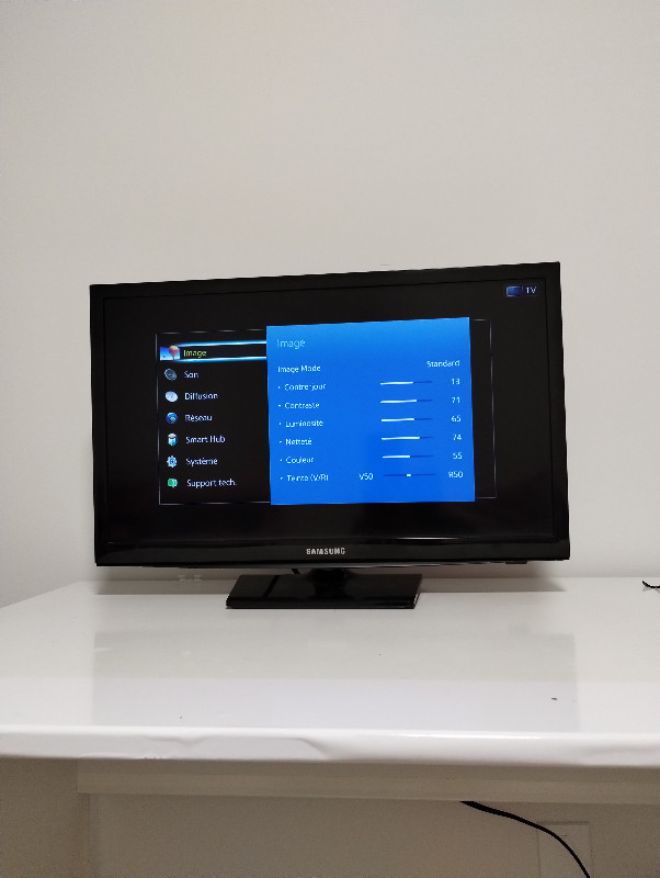 Samsung Télévision intelligente DEL de 24 po HD dans Téléviseurs  à Longueuil/Rive Sud