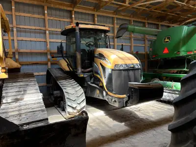 Nice condition, around 5600 hours, pto, over 300hp, nice compact tractor for a big auger or grain ca...
