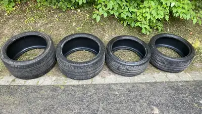 Set of 4 Michelin Pilot Sport 4S Tires Never tracked. In great condition.