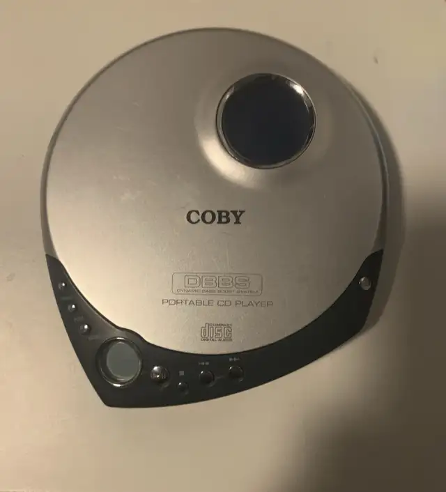 Coby cd player (PARTLY WORKING)64840233651329120