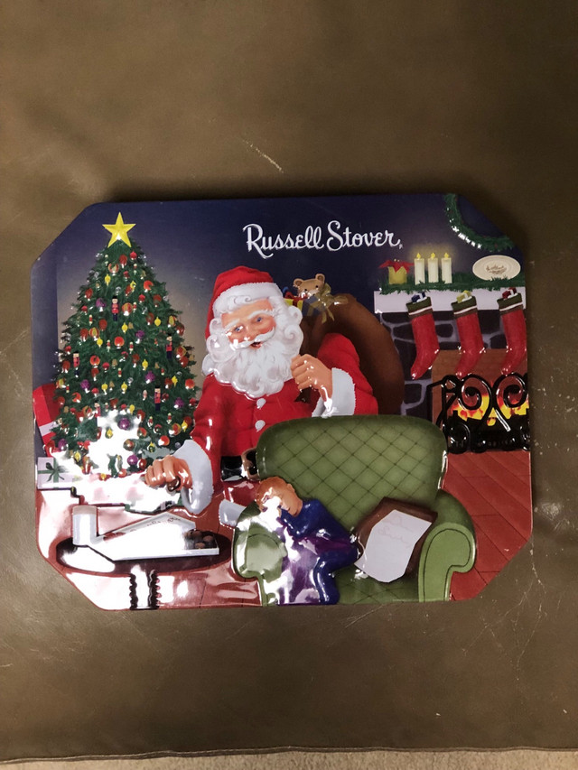 Collectable Christmas tin container $10.00 in Arts & Collectibles in Prince Albert