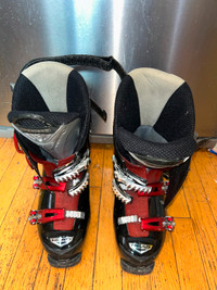 Ski boots size 10.5