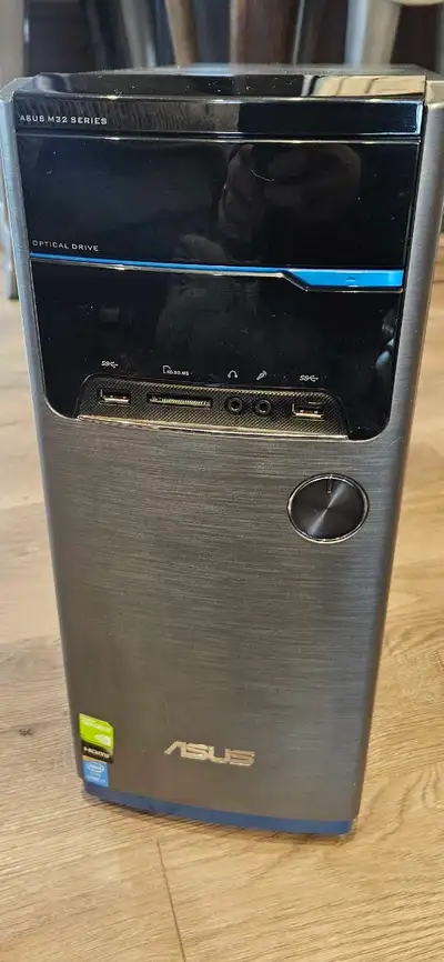 Computer/Monitors/Laptops, View more