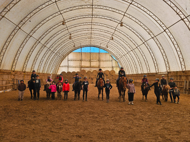 Year round Horseback riding english lessons in Equestrian & Livestock Accessories in Belleville - Image 2