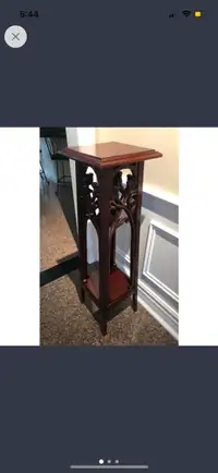 Wooden display stand table