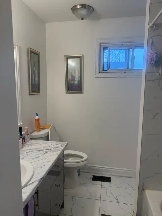 Room Sharing Available  at 16 Rexdale Blvd $460 in Long Term Rentals in Mississauga / Peel Region - Image 7