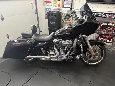 2020 Harley Davidson Road Glide Like new with only 5000 KMS ridden Comprehensive list of upgrades an...