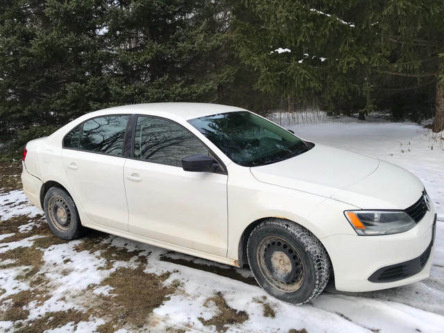 2012 VW Jetta in Cars & Trucks in Owen Sound - Image 3