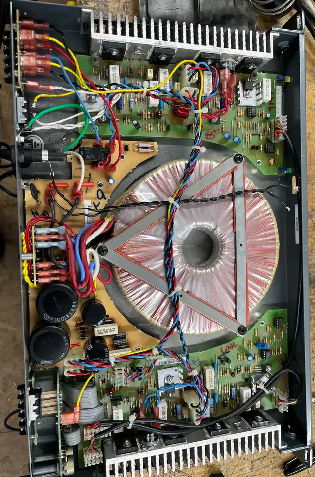 Crest PA150 75 watt stereo power amplifiers New & Used in Pro Audio & Recording Equipment in London - Image 10