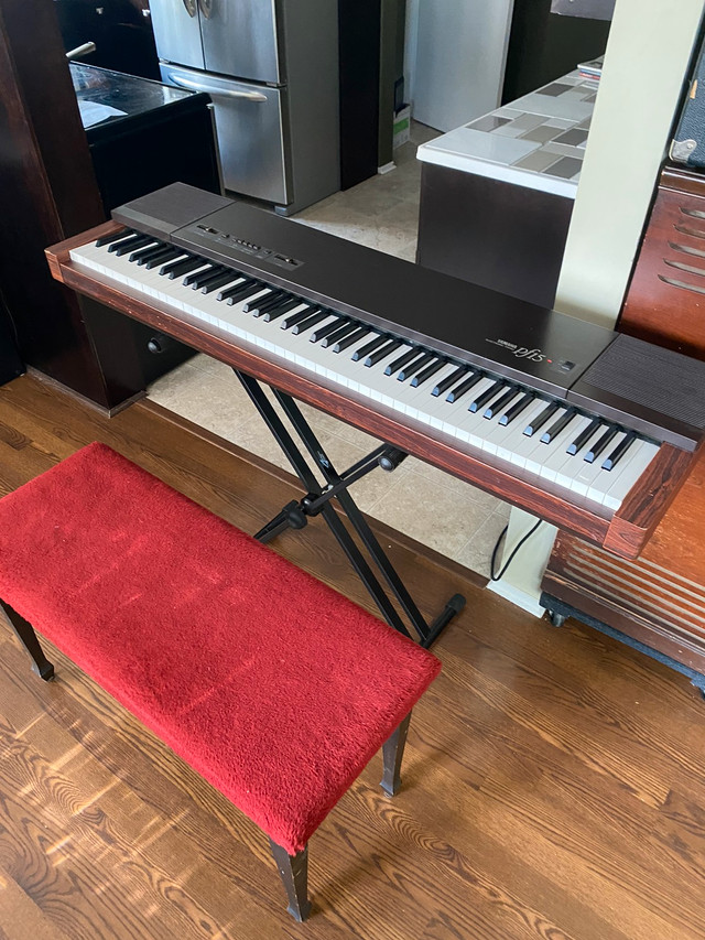 Yamaha 88 Key Fully Weighted Piano Keyboard with Stand & Bench Pianos & Keyboards Winnipeg