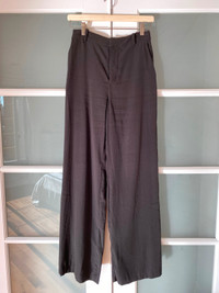 Pantalon noir ample avec poches, taille 4