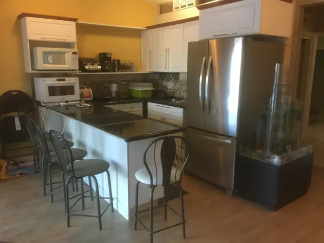 CCC (Calm, Clean, & Convenient) rental rooms in NW Calgary in Alberta in Canada - Image 4