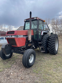 Case IH 2294 Tractor