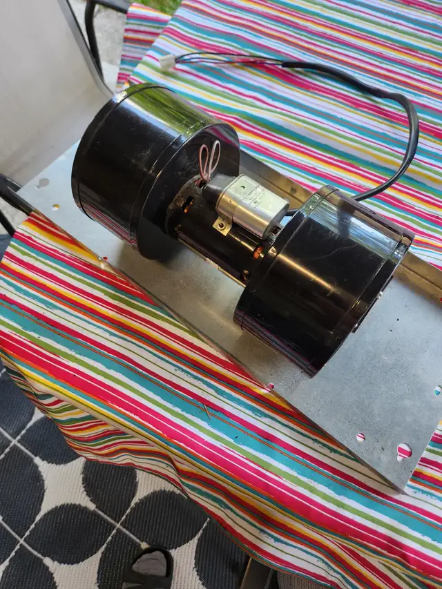 Utility Fan64520010260353120