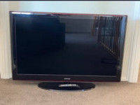 52 inch Samsung tv with remote and adjustable rotating mount 