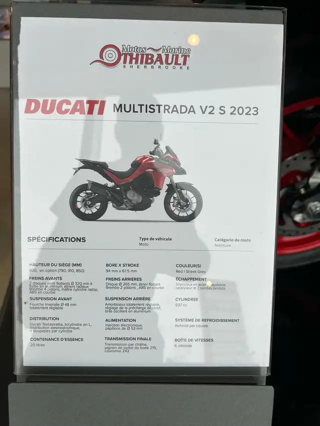 Ducati Multistrada v2s 2023 in Street, Cruisers & Choppers in Sherbrooke - Image 4