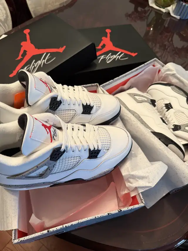 Jordan 4 Retro White Cement 2025 - Size 10, 9.5 in Men's Shoes in City of Toronto - Image 4