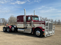 2020 Peterbilt 389